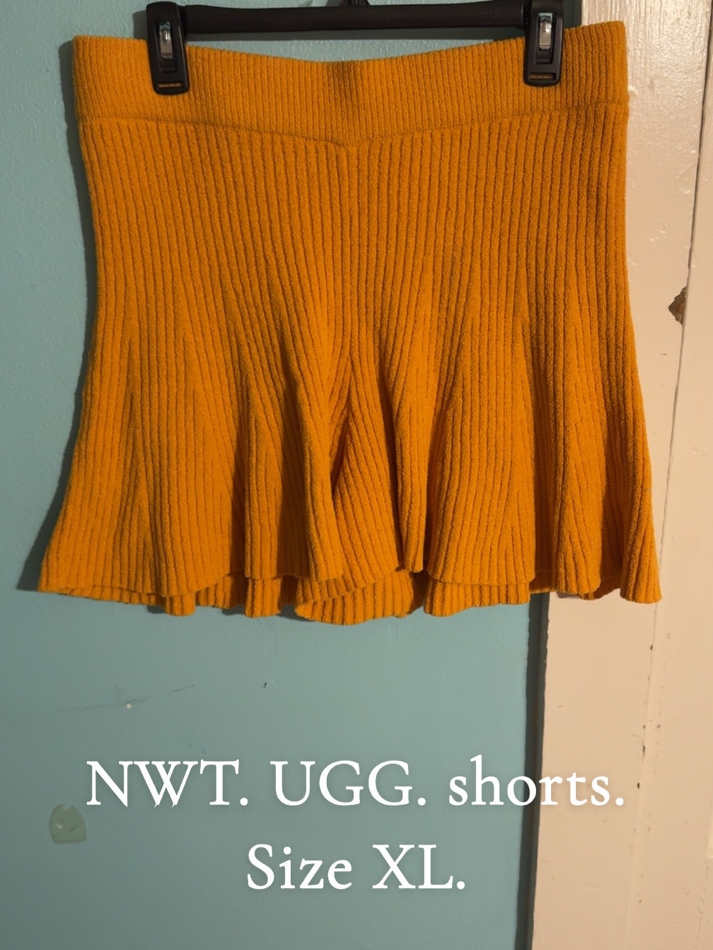 UGG Women's Mustard Yellow Ribbed Flared Skirt